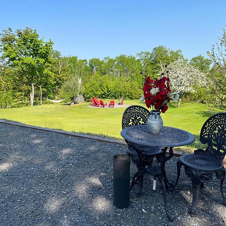 Petite Plaisance Appartements La Malbaie Bagian luar foto
