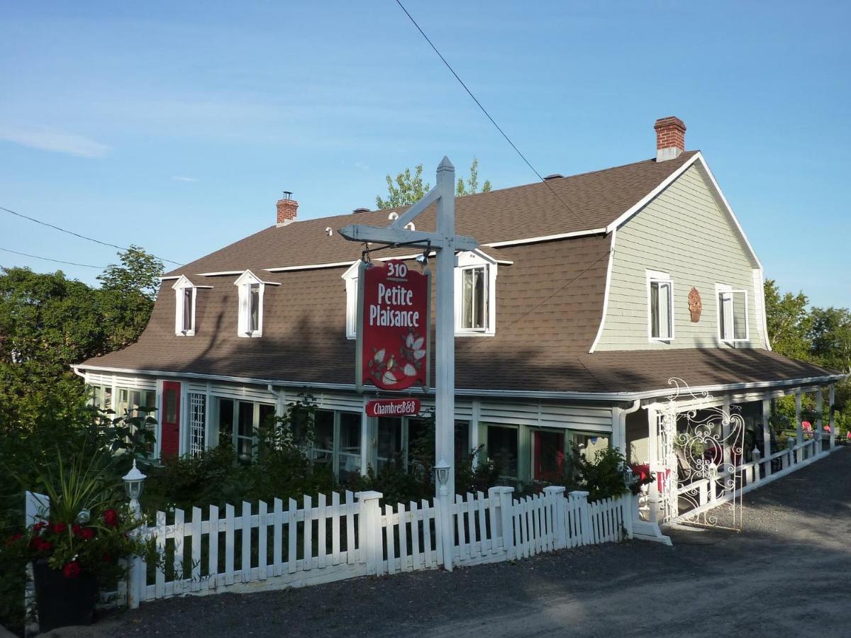 Petite Plaisance Appartements La Malbaie Bagian luar foto